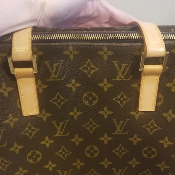 ❌‼️SOLD‼️❌ - LV Luco Tote w/COA- Vintage Monogram - Picture 5 of 16